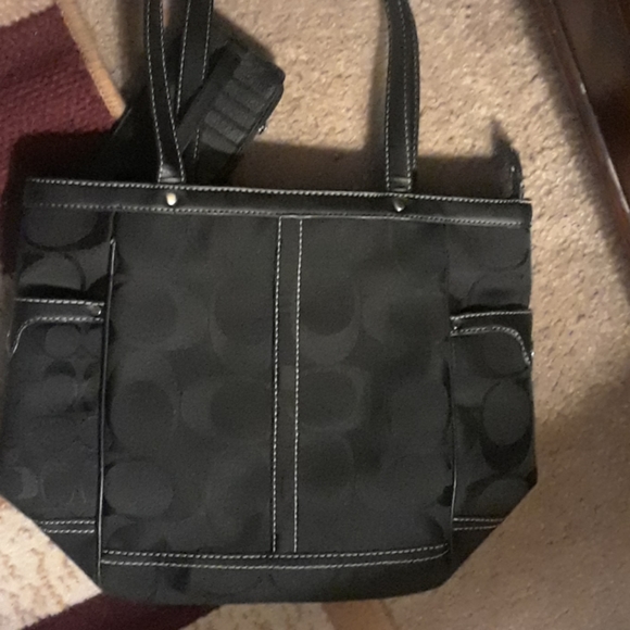 Coach purse w/small wallet pouch - Picture 5 of 8